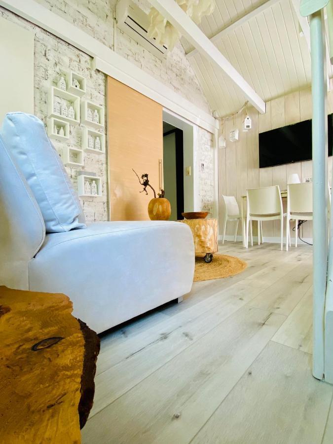 Casa De Palmas - Tiny House Villa Alkmaar Bagian luar foto